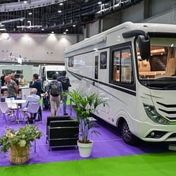 Autocaravana integral en stand