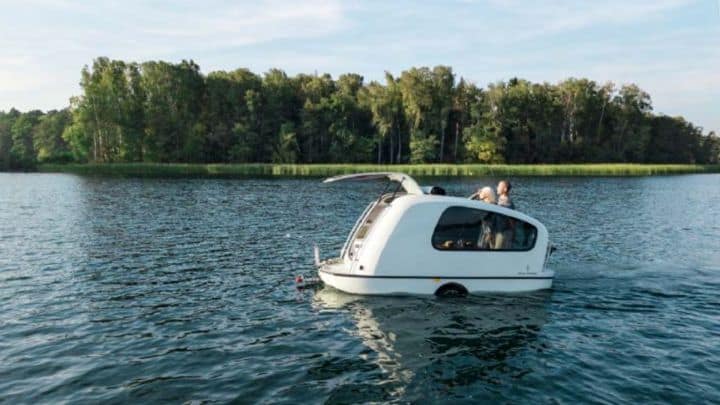 Casa rodante para utilizar en el agua